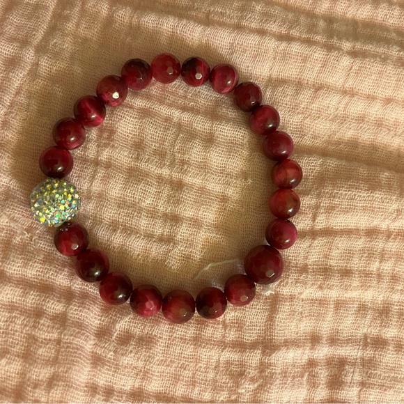 Bracelets - Picture 3 of 9